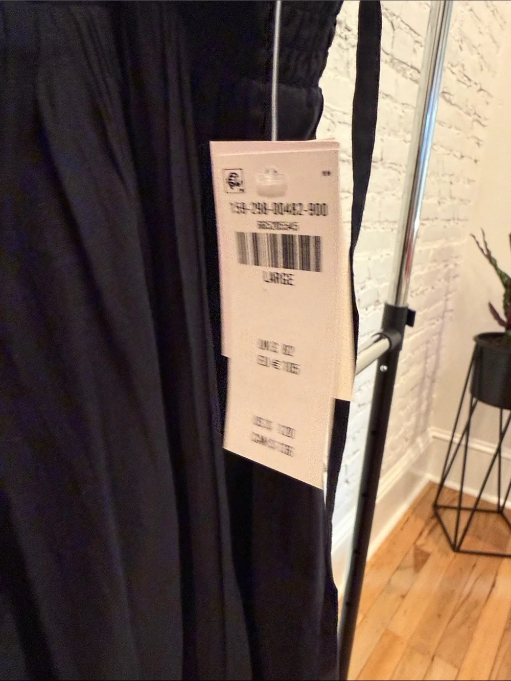 Abercrombie & Fitch Black V‑Neck Spaghetti Strap Maxi Dress